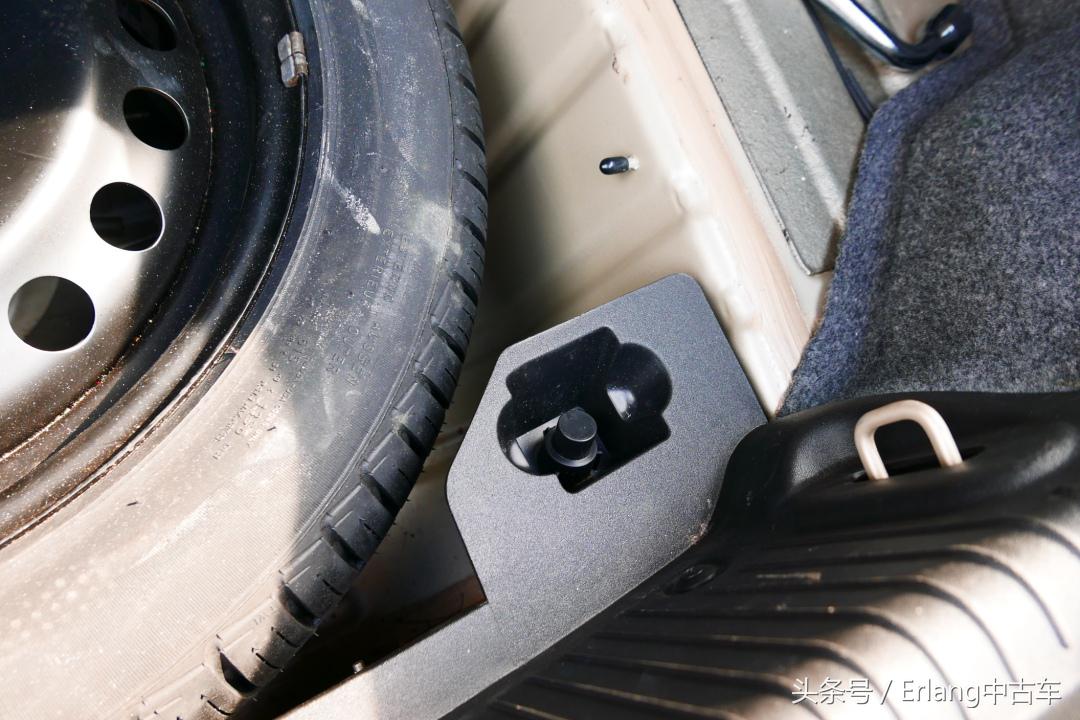 腔调与情怀彰显品位的奢华JAGUARX-TYPE