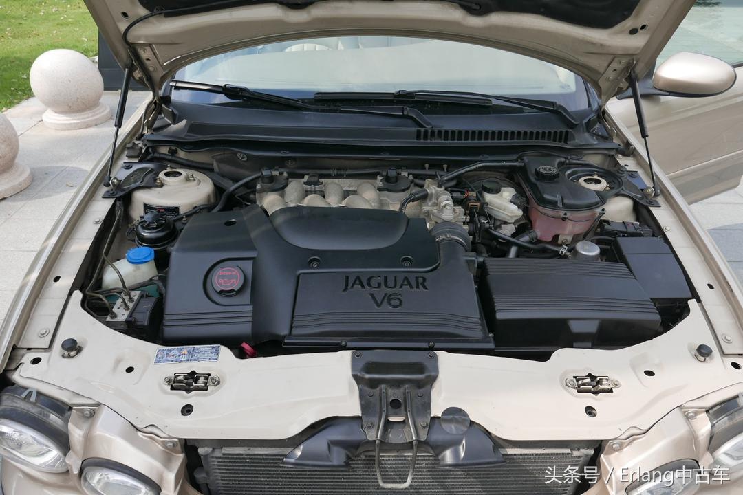 腔调与情怀彰显品位的奢华JAGUARX-TYPE