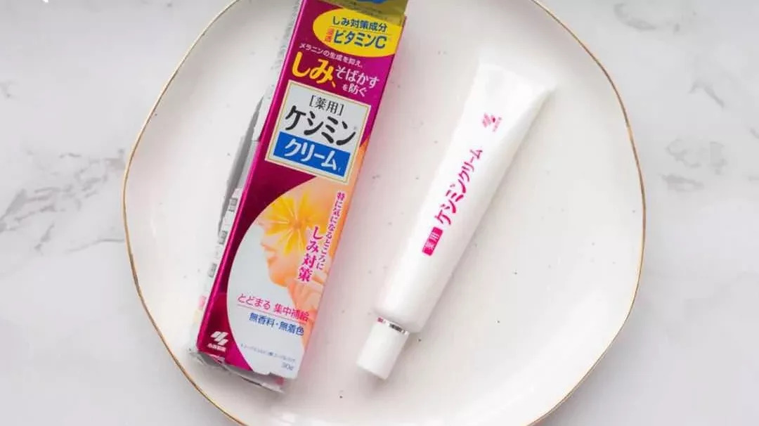 周迅20年前就一脸斑?日本30天击碎顽固斑的好物,快让她用用!