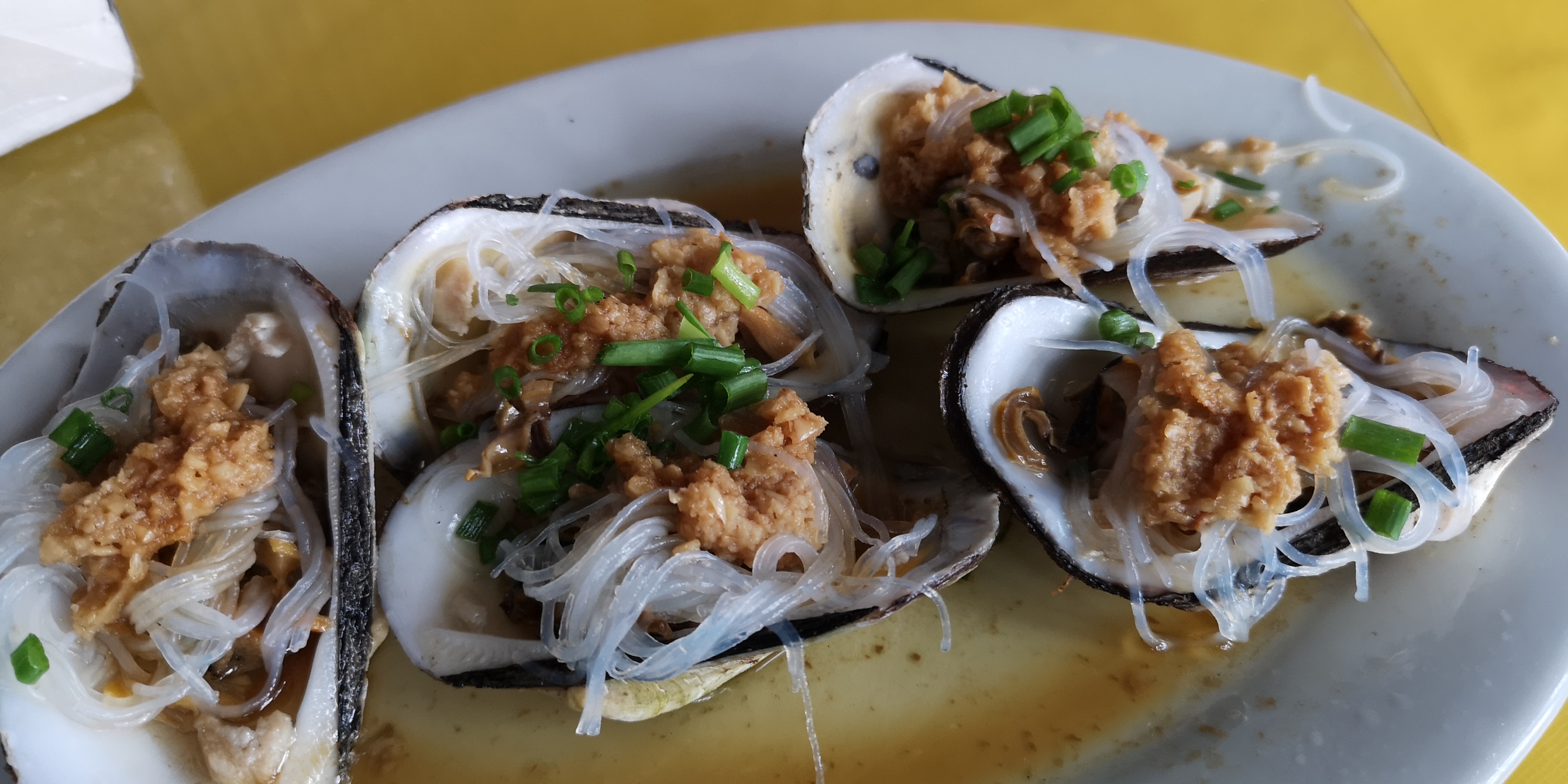 银滩吃海鲜攻略,银滩海鲜大餐推荐