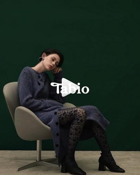 80岁仍旧“玩时尚”？一生一事，小小袜子做成大事业