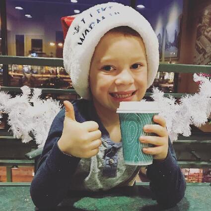 80岁仍旧“玩时尚”？一生一事，小小袜子做成大事业