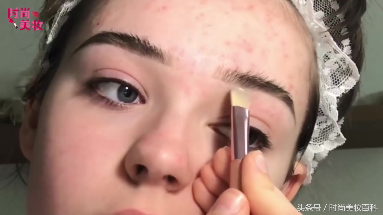 新手化妆如何找到适合自己的妆容,新手化妆简单好看的妆容教程