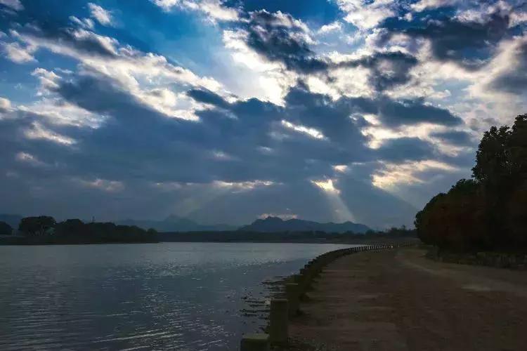 天台人的“外滩”——你看得见、摸得着的美丽!