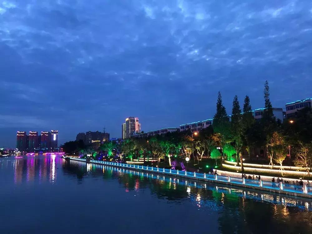 成都坐动车5小时到的城市,金堂18分钟飙拢成都中心城区