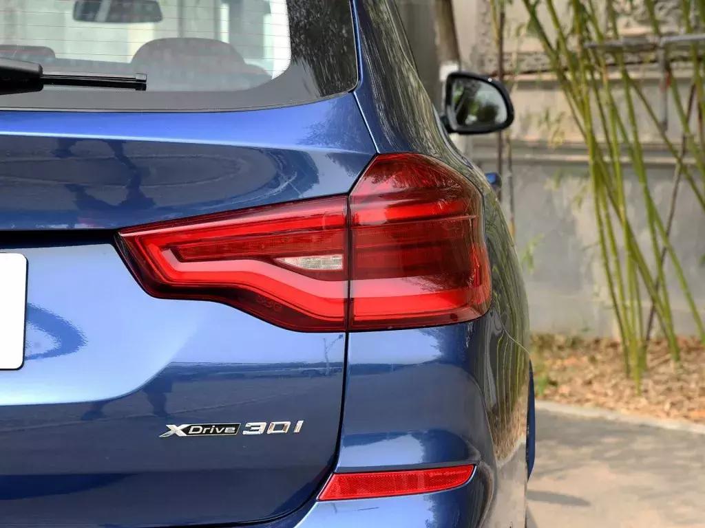 试驾新款宝马x3入门版,宝马x3国产后加长了吗