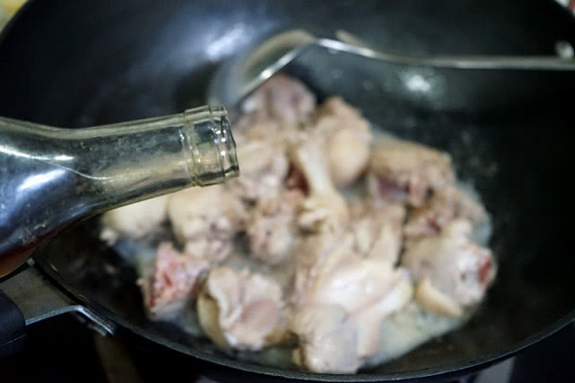 去除鸭肉腥味的调料有哪些,去掉鸭肉的臭味小秘方