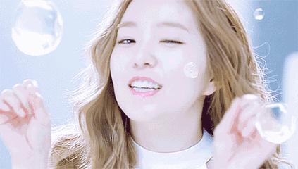 抖音美白神器一喷就白,抖音最火的保湿喷雾