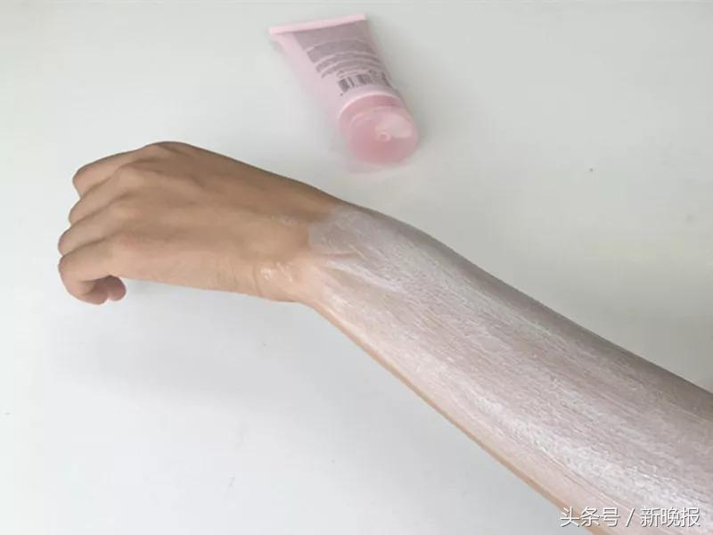 抖音美白神器一喷就白,抖音最火的保湿喷雾