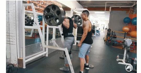 臀部凹进去怎样练臀部翘起来,臀部练翘了不练以后会下垂怎么办