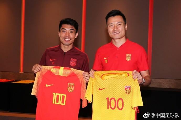 国足0比1输卡塔尔郜林,郜林斯曼梅开二度