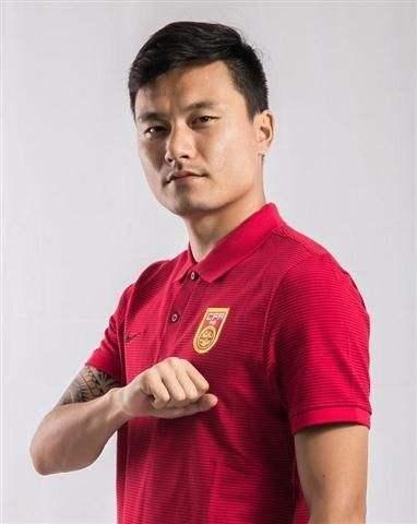 国足0比1输卡塔尔郜林,郜林斯曼梅开二度