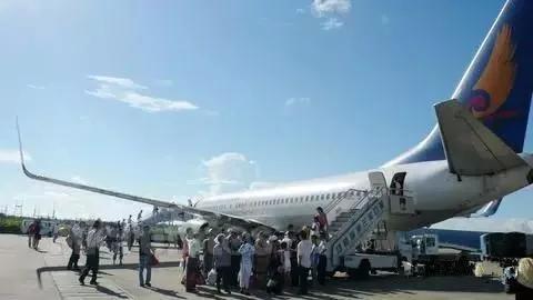 日本乘坐飞机回中国注意事项,乘坐飞机注意事项卡通视频