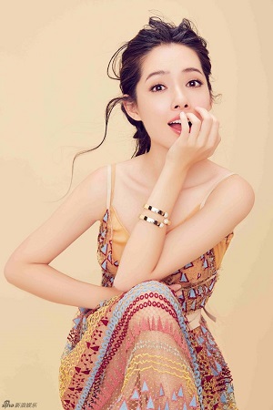 回眸一笑百媚生忧郁图片,回眸一笑百媚生是怎样的笑