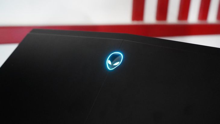 外星人alienware15r4,alienware15r4魔幻银