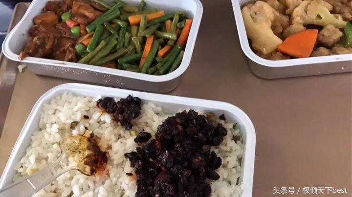 国内飞机餐最难吃的航空公司,国内哪家航空餐最好吃