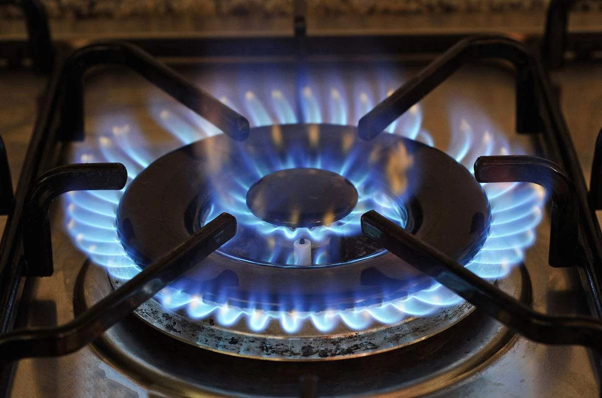 选购燃气灶具有哪些注意事项,挑选燃气灶要注意什么事项视频