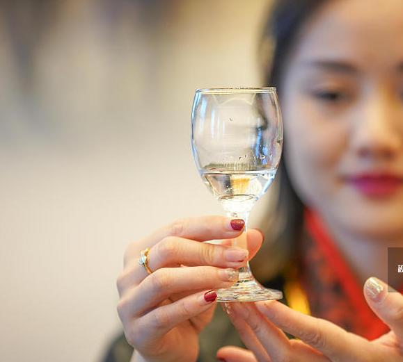 高端白酒有哪些香型,白酒的十二大香型你都喝过哪些