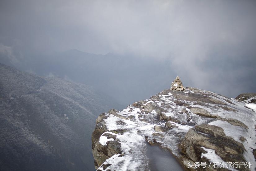 将轻量化进行到底——20L背包的千八雪地露营