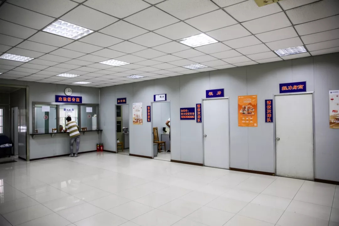 警医邮驾驶证异地换证流程,警邮医可以办理异地驾照换证吗