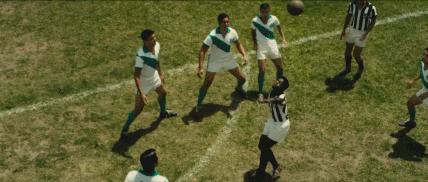 从贫民窟逆袭足球队,从贫民窟到篮球巨星