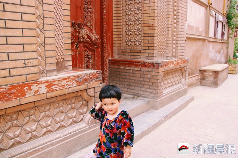 濂冲瓙杈炶亴鍋氭梾琛屽崥涓婚浂鏀跺叆,杈藉畞濂冲杈炶亴