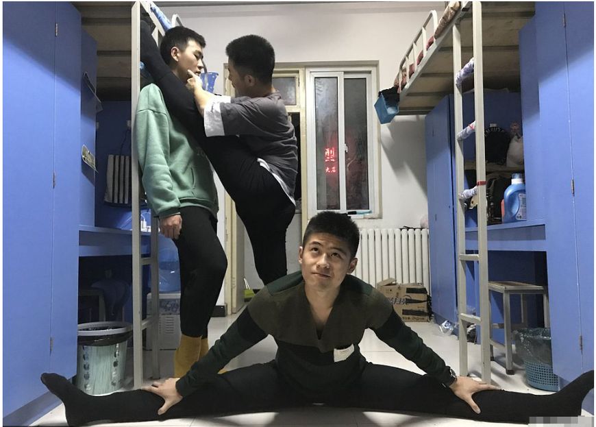 你们宿舍发生矛盾怎么解决,寝室矛盾如何跟室友沟通换寝室