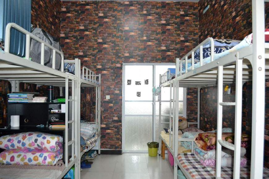 你们宿舍发生矛盾怎么解决,寝室矛盾如何跟室友沟通换寝室