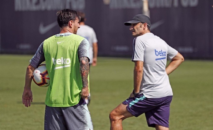 巴萨新赛季球衣24-25客场,巴萨下赛季客场球衣曝光