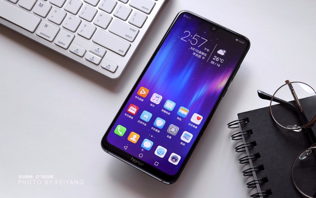 荣耀8xmax上手第一感觉,荣耀8xmax值不值得入手