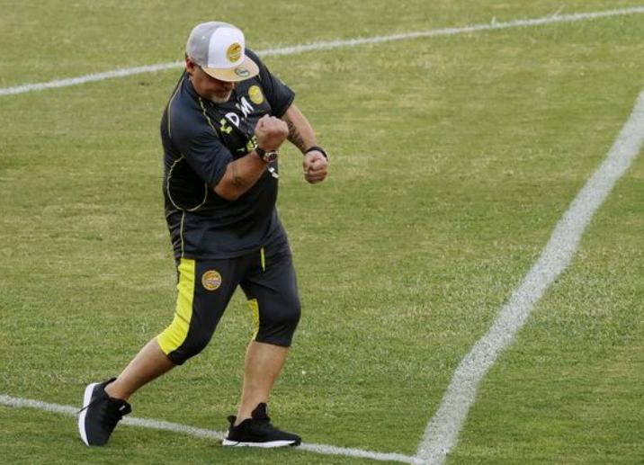 马拉多纳执教中超,马拉多纳执教一地鸡毛