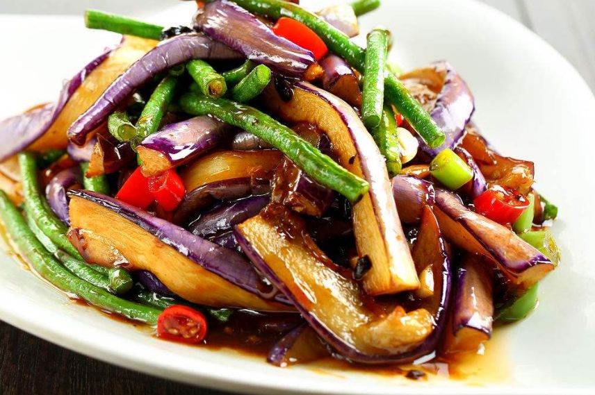 茄子炒起来不发黑的方法,茄子出锅发现淡了怎么补救