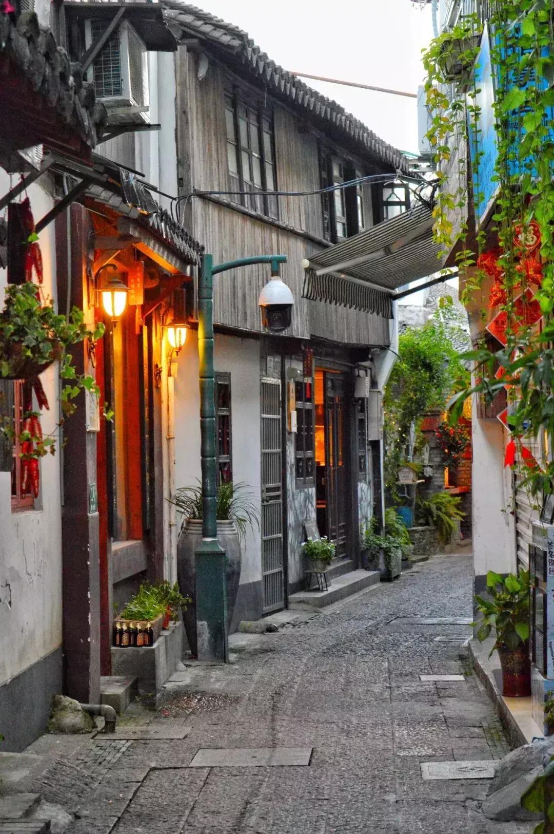 国内最撩人的20个金秋童话,国内最美的十大海滨城市