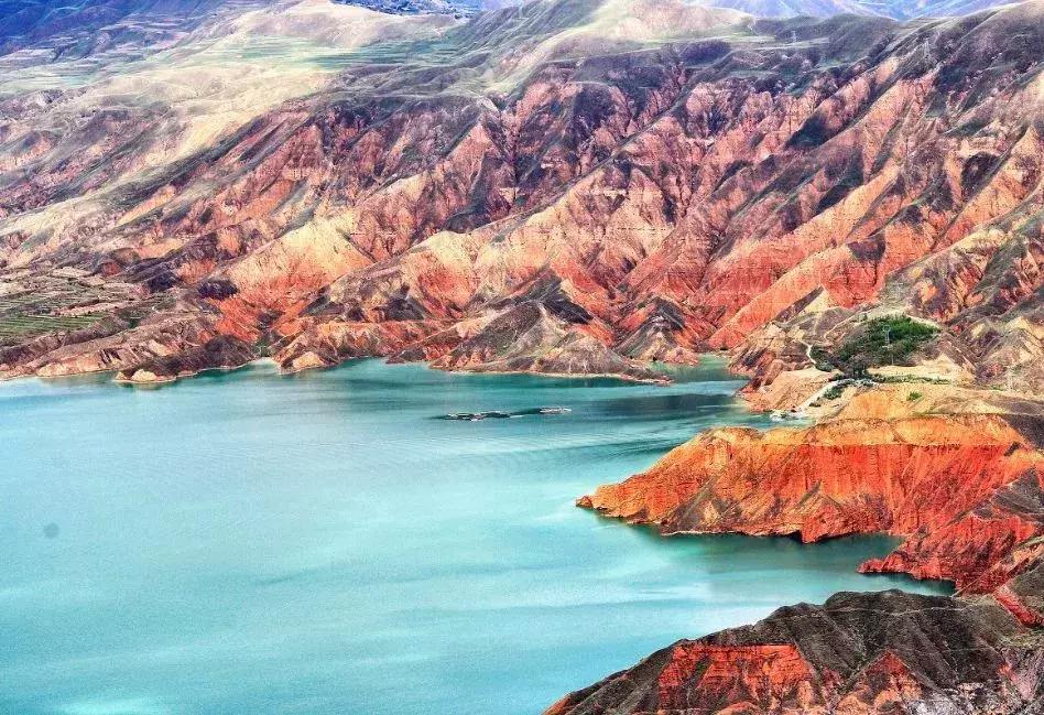 国内最撩人的20个金秋童话,国内最美的十大海滨城市