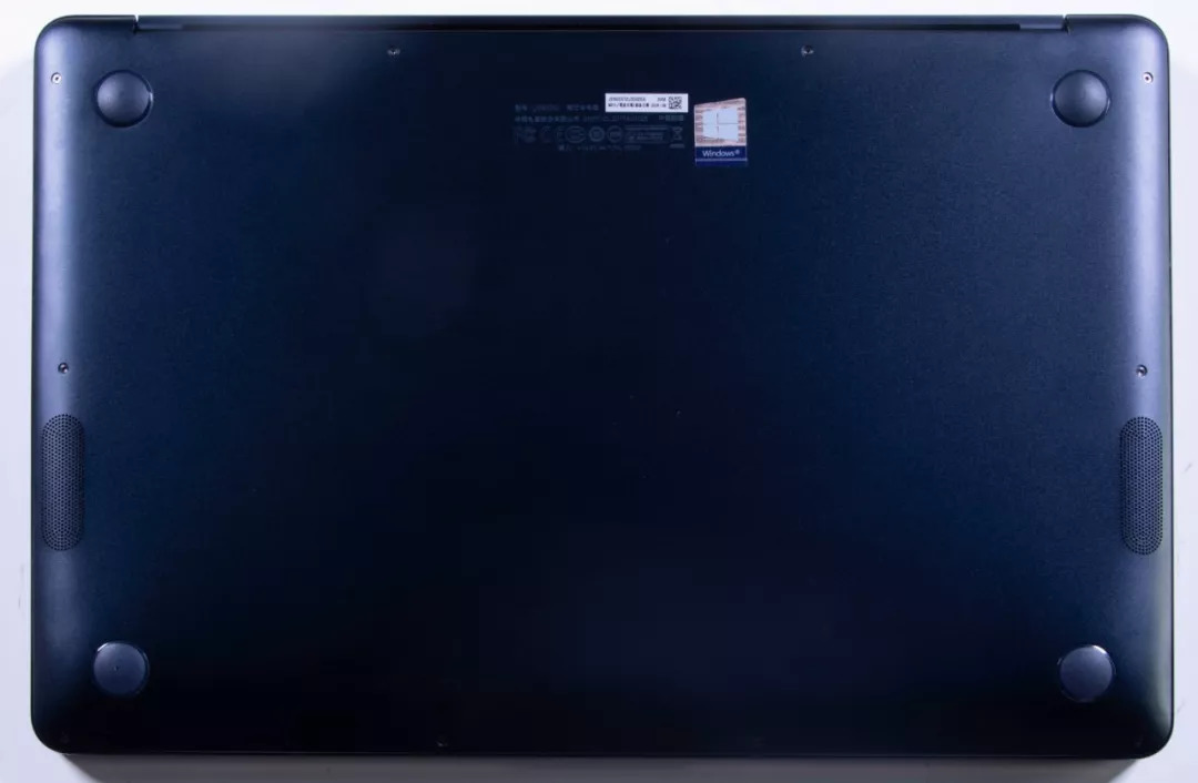 两个屏幕笔记本电脑推荐,有两块屏幕的笔记本