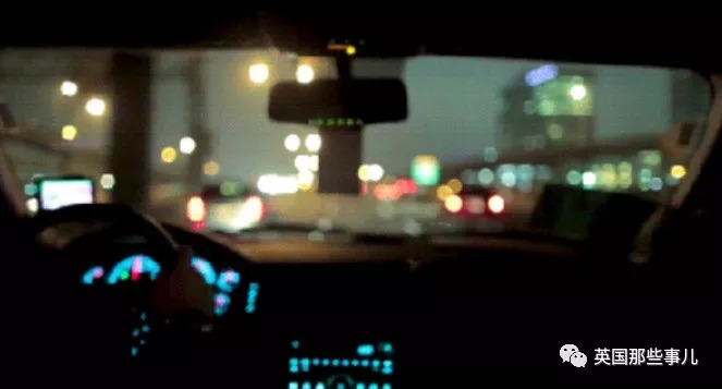 钢铁直男真正动心的表现,钢铁直男的爱情有多甜蜜