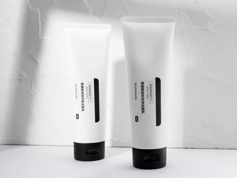 是时候对国货改观了!今年最值得入手的护肤神器,28天就白了一个度