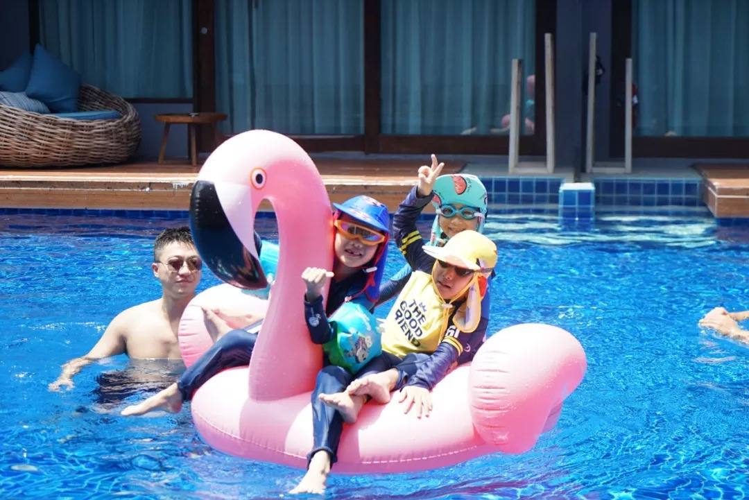 到底有没有必要让小孩子学游泳,孩子到底有没有必要去学游泳