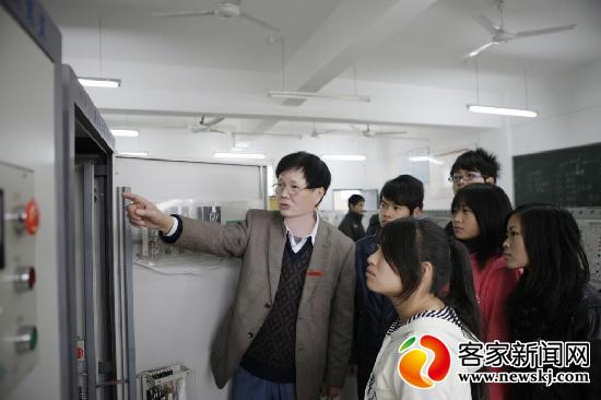 林知秋优秀教师,优秀教师林知秋视频