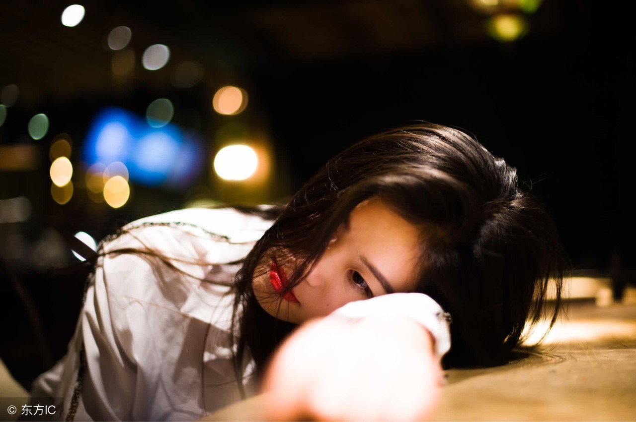 他是她的小叔，同姓同族却在她十六岁那一年夺走她的*夜初**