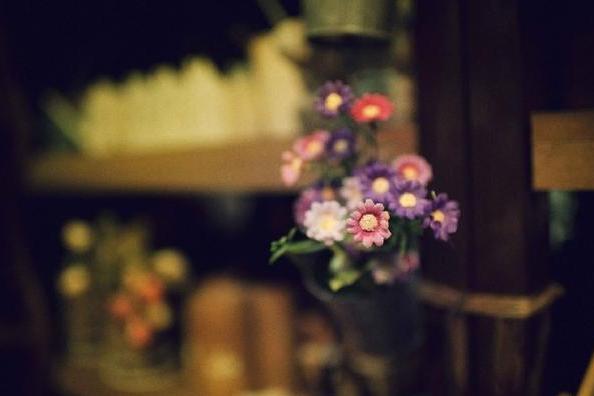 50条高质量qq个性签名短句,女人优雅内涵的个性签名简短