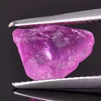 红宝石比重和钻石比重哪个重一点,红宝石怎么辨别真假