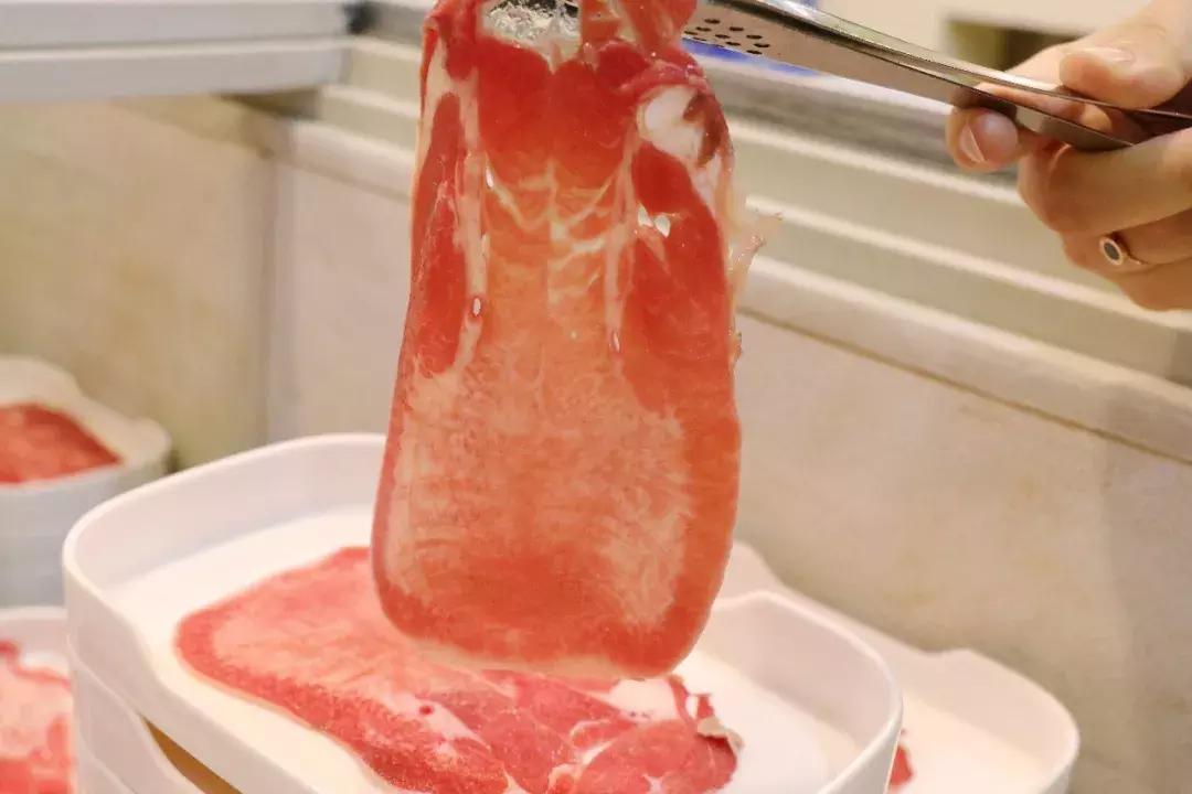 长春独一份的清真自助烤涮一体才59.9元一位，肉质好的不像话！