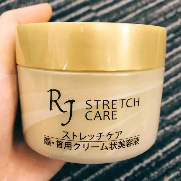 别低头肩颈会痛,低头颈纹很明显