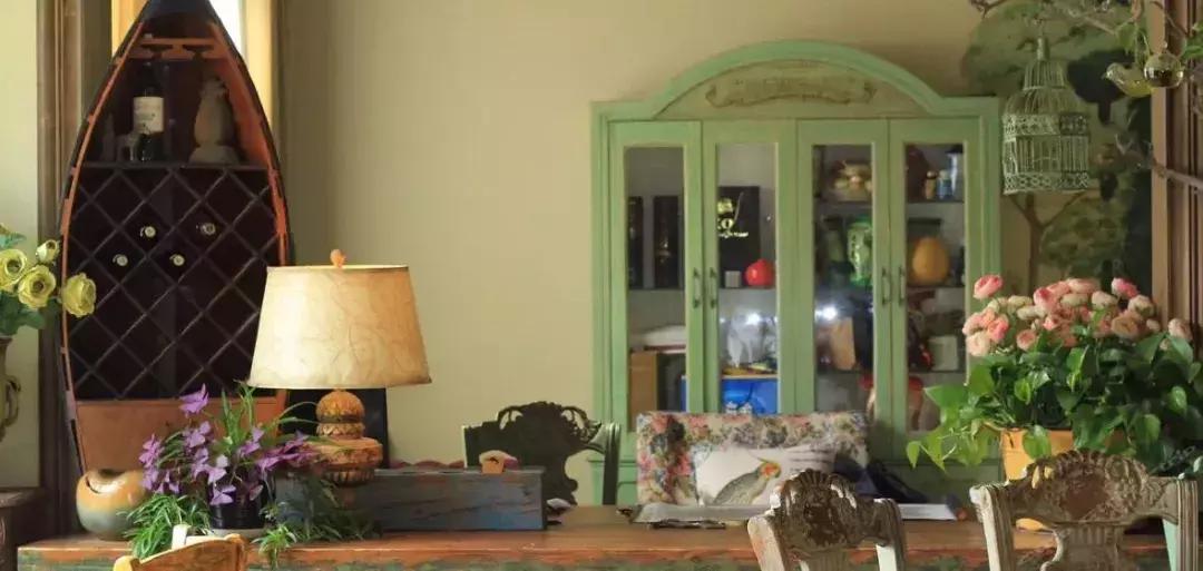 这些民宿藏着千岛湖99%的美，蓝天白云、绿水红叶，邂逅最美秋色