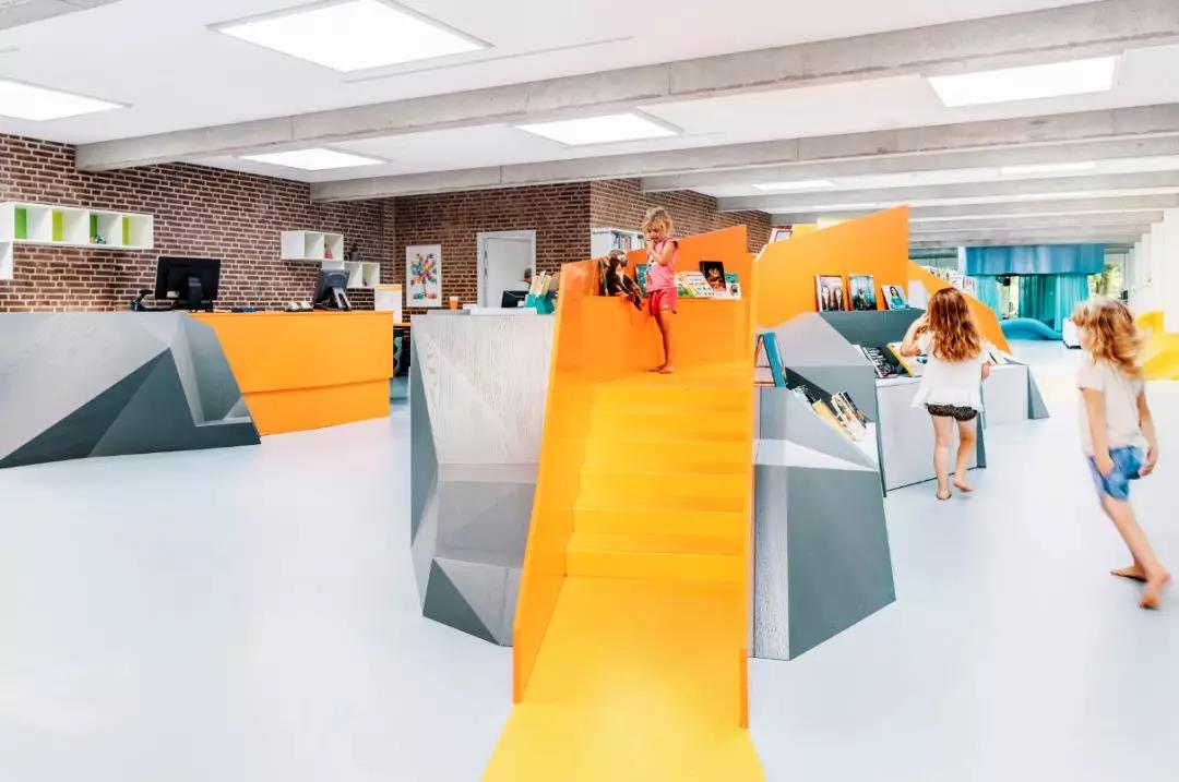 让全家人长草的儿童图书馆长啥样？｜开眼