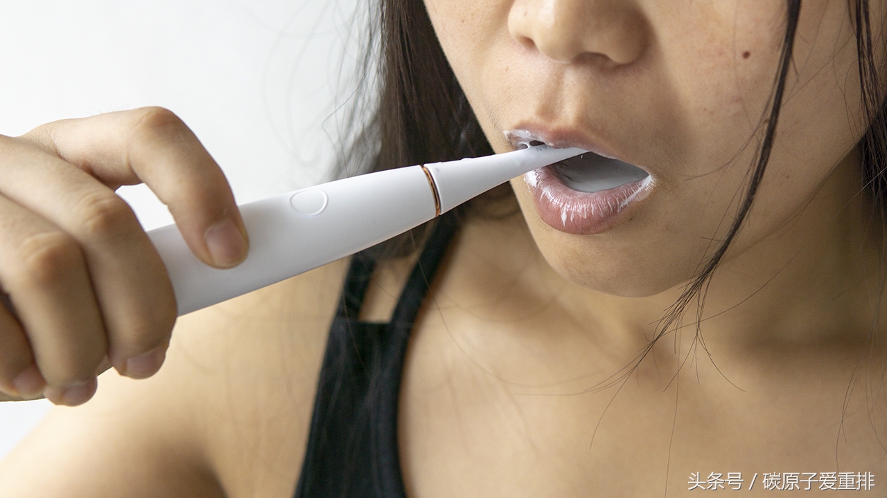 智能声波牙刷oclean,智能声波电动牙刷刷牙干净吗