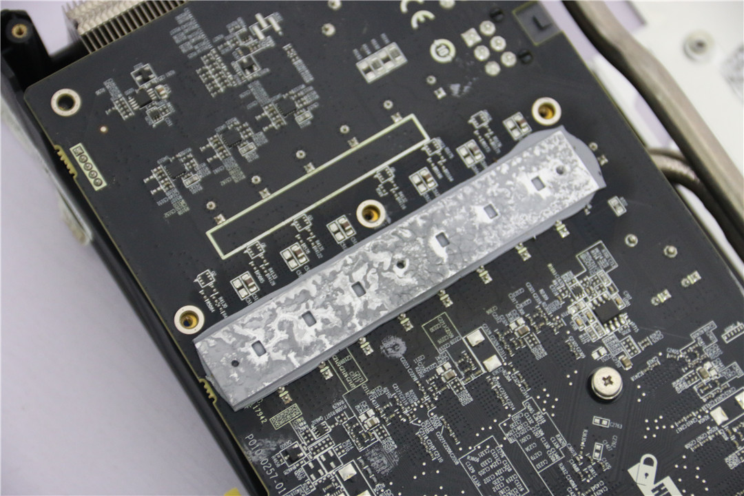 显卡供电是插主板还是电源,显卡8加6供电怎样接电源