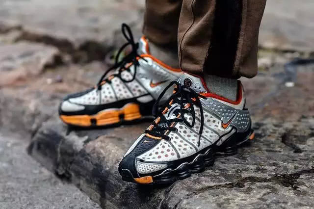 转战时尚界是Shox的出路？当年风靡篮球界的气柱不甘就此离开！