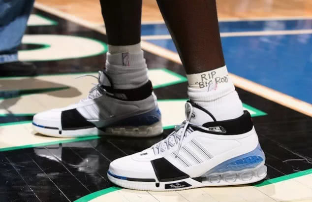 转战时尚界是Shox的出路？当年风靡篮球界的气柱不甘就此离开！